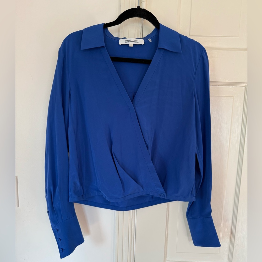 NWOT DVF Blue Wrap Blouse, size 6/S